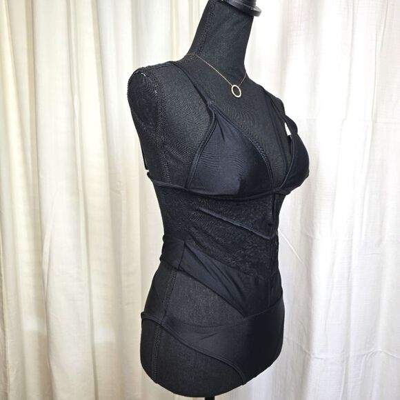 Sexy Black Lace Cutout Swimsuit - Picture 9 of 14